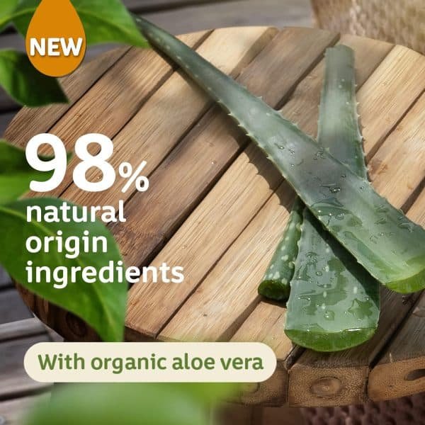 Johnson's Naturally Sensitive Shampoo With Organic Aloe Vera 395ml - Image 5