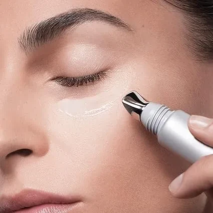 علاج خطوط وتجاعيد حول العين من إستيديرم