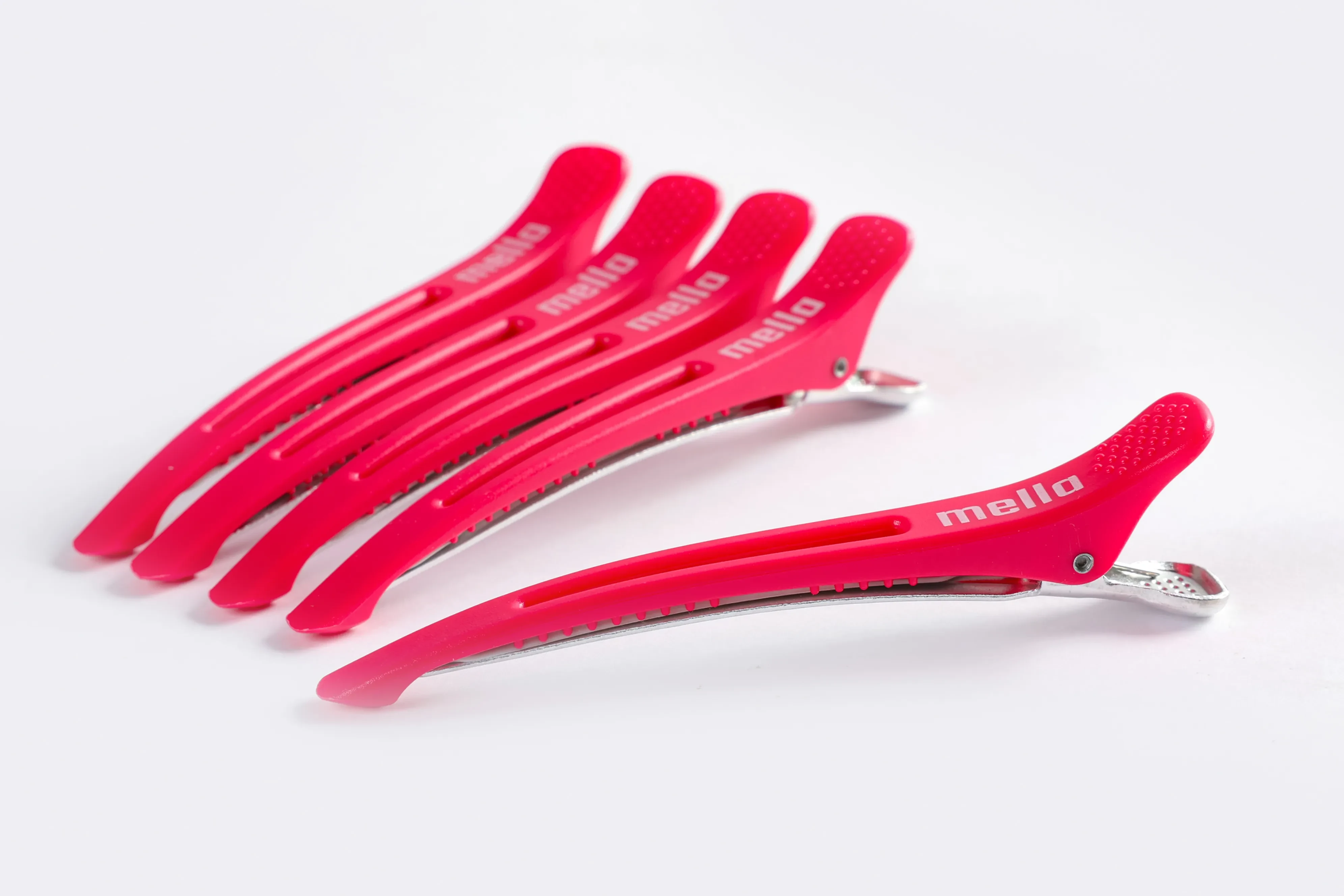 مشبك شعر وردي صغير من ميلا